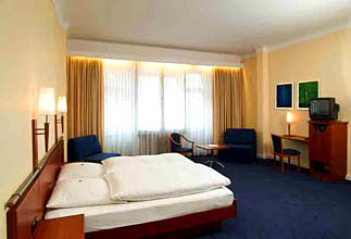 Pension Kurfurst Hotel Berlin Zimmer