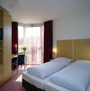 Hotel Am Spichernplatz Duesseldorf Zimmer