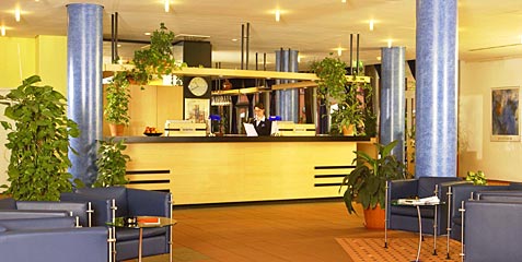 Intercity Hotel Halle - Neustadt Hotel Halle reception