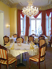 Hotel Kaiserhof Luebeck room