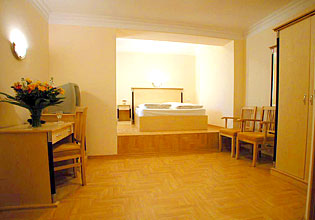 Atlas Hotel M�nchen room